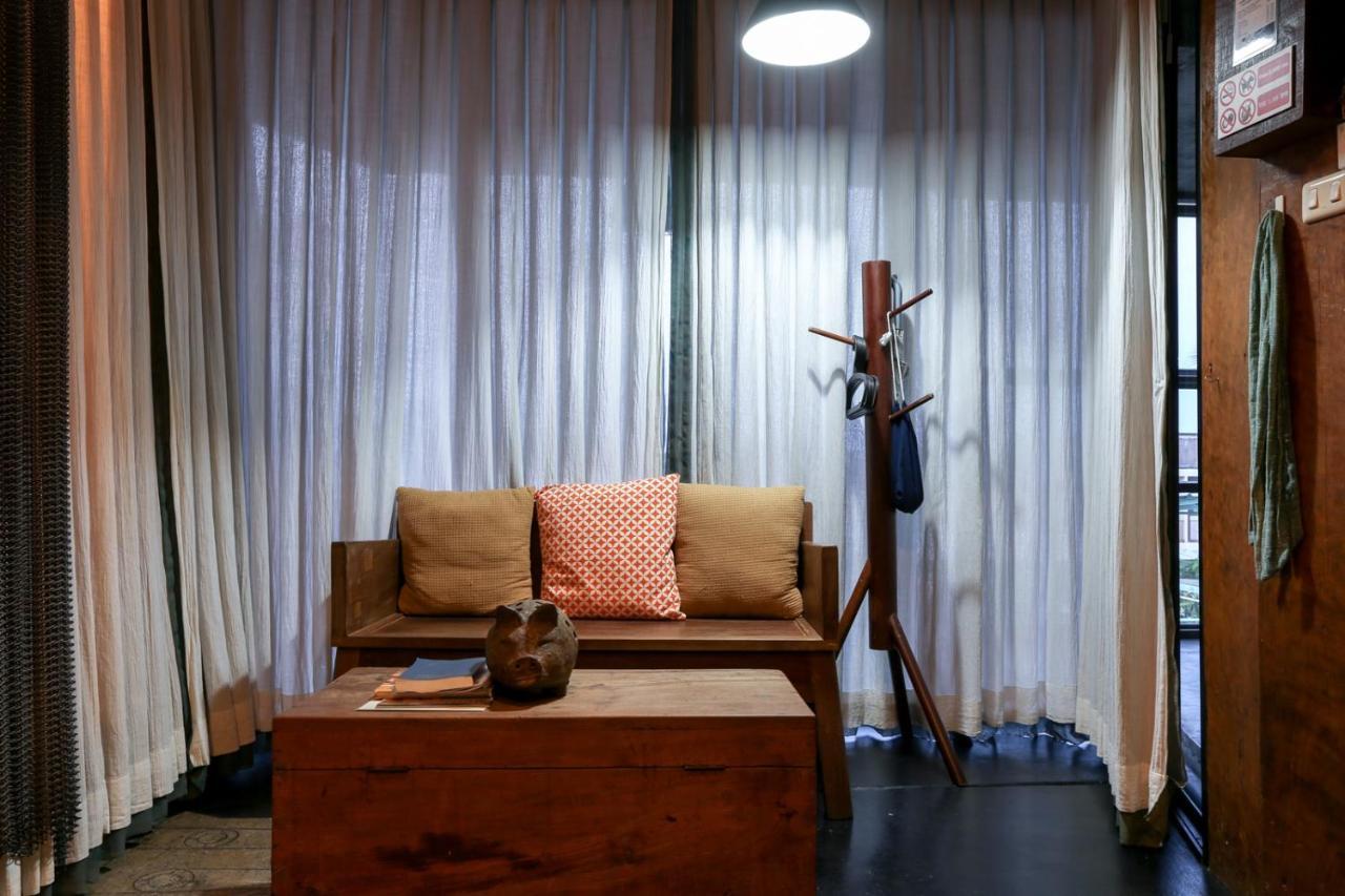 Mo Rooms Чиангмай Екстериор снимка